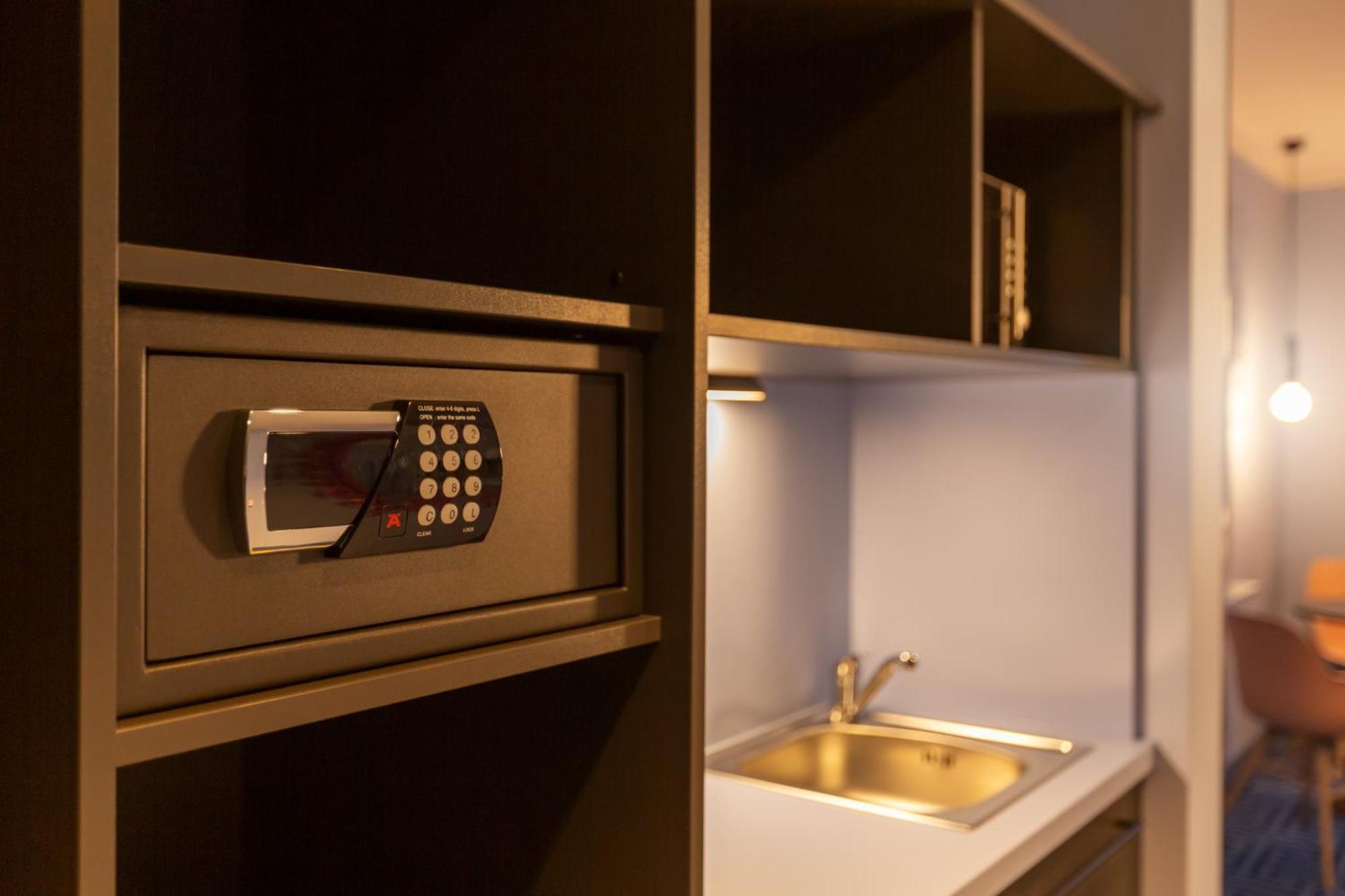 - The Niu, Mood By Ihg Hotel 3*